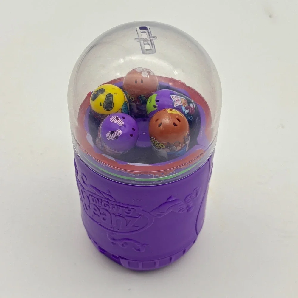 Mighty Beanz Lot of 17 with Storage Capsule Skeleton Barber Bat Sloppy Potter